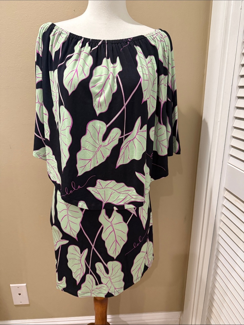 Simply Sisters - NWT Black Leaf Print Off-Shoulder Dress - SM